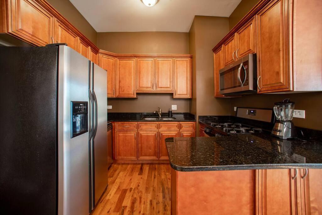 Getaway In The Heart Of Pilsen Chicago Exterior foto