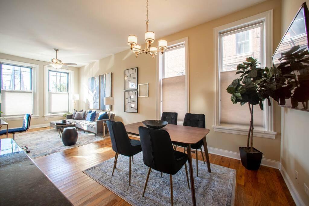 Getaway In The Heart Of Pilsen Chicago Exterior foto